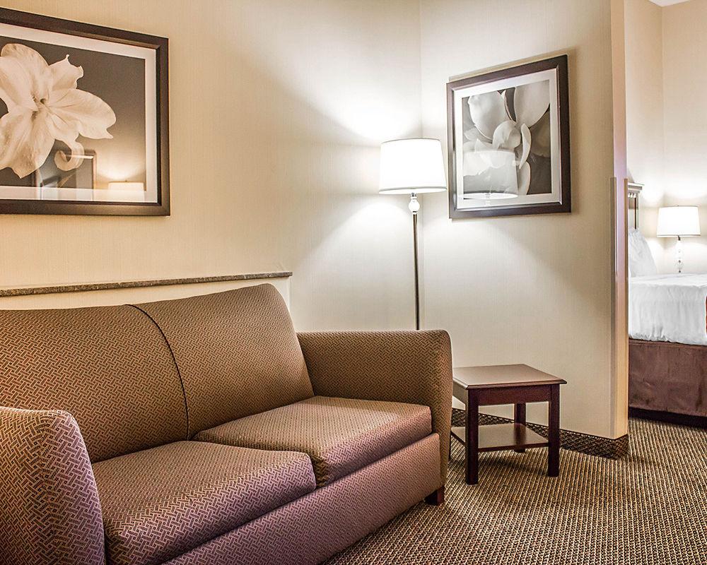 Holiday Inn - Cheshire - Southington By Ihg المظهر الخارجي الصورة